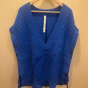 Lululemon Oversized blue sweater vest - size Large